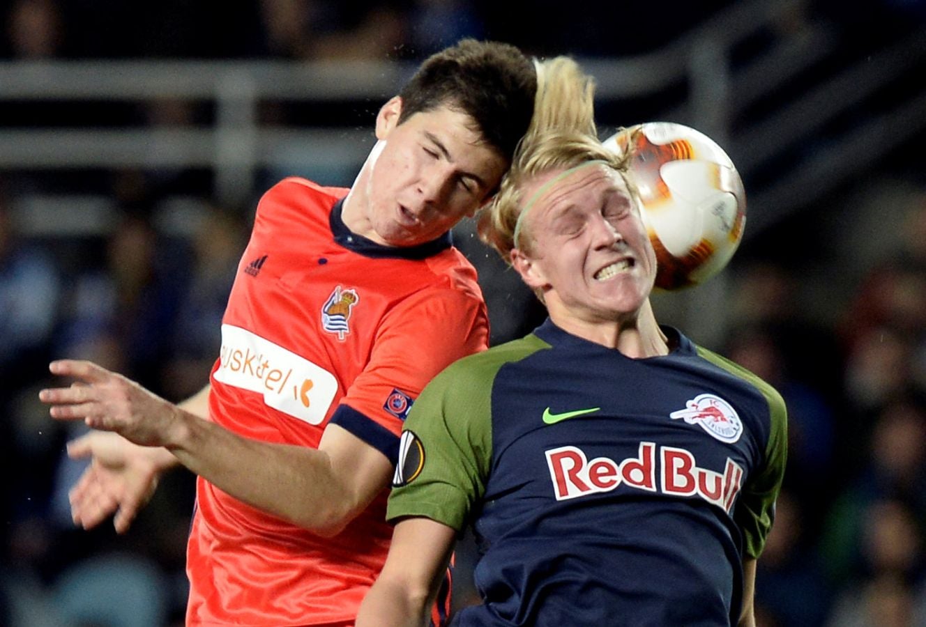 El partido entre la Real Sociedad y el Salzburgo en Anoeta, en imágenes