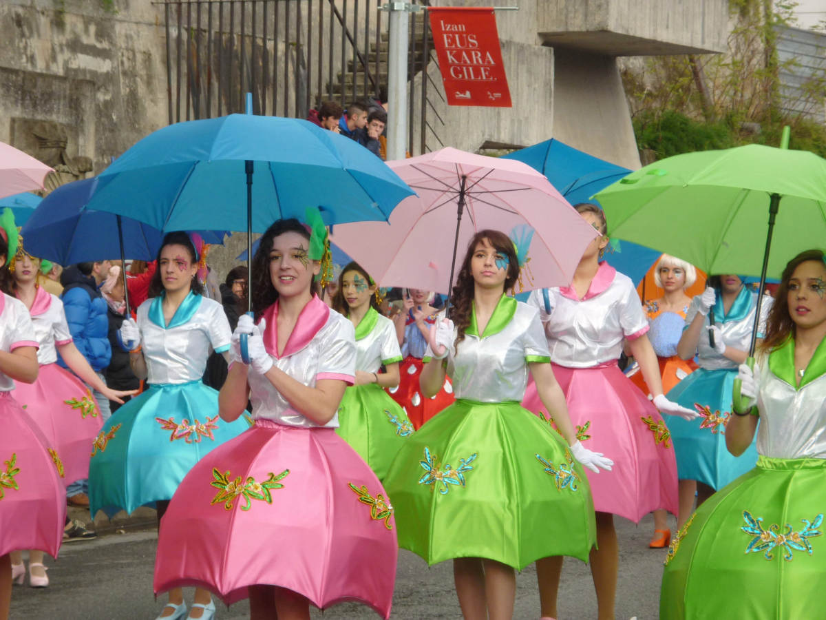 Trintxerpe se vuelca con el carnaval