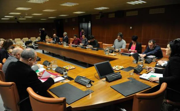 Ponencia de autogobierno en el Parlamento Vasco