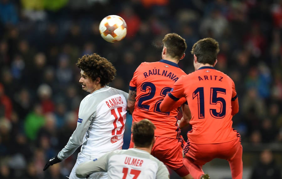 Emoción en el Salzburgo - Real Sociedad con la presencia de casi dos mil aficionados realistas en las gradas