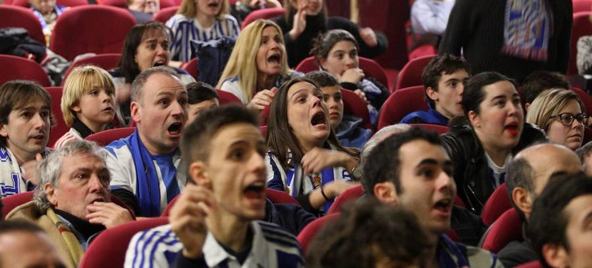 Emoción en el Salzburgo - Real Sociedad con la presencia de casi dos mil aficionados realistas en las gradas