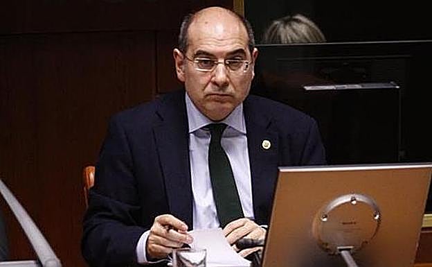 El consejero de Salud, Jon Darpón.