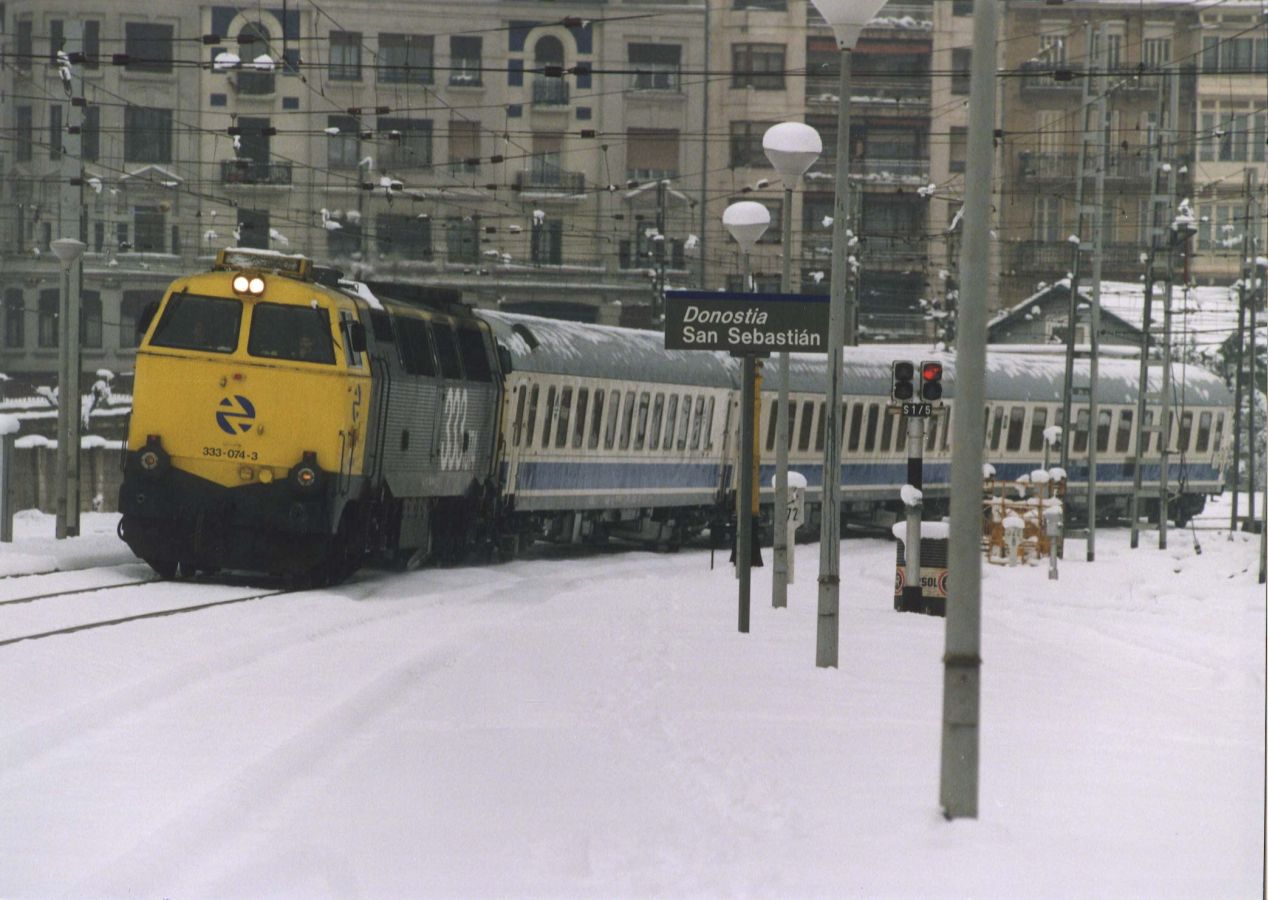 A primeras horas de la mañana del 20 de febrero de 1996 la nieve comenzó a caer sobre San Sebastián. Todo empeoró al día siguiente