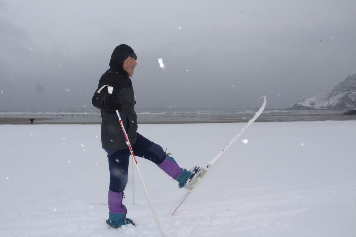 Fotos: Deba amanece nevada