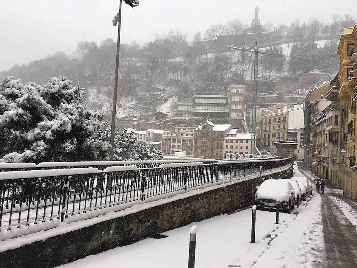 Las precipitaciones están generando severos problemas de circulación en la ciudad