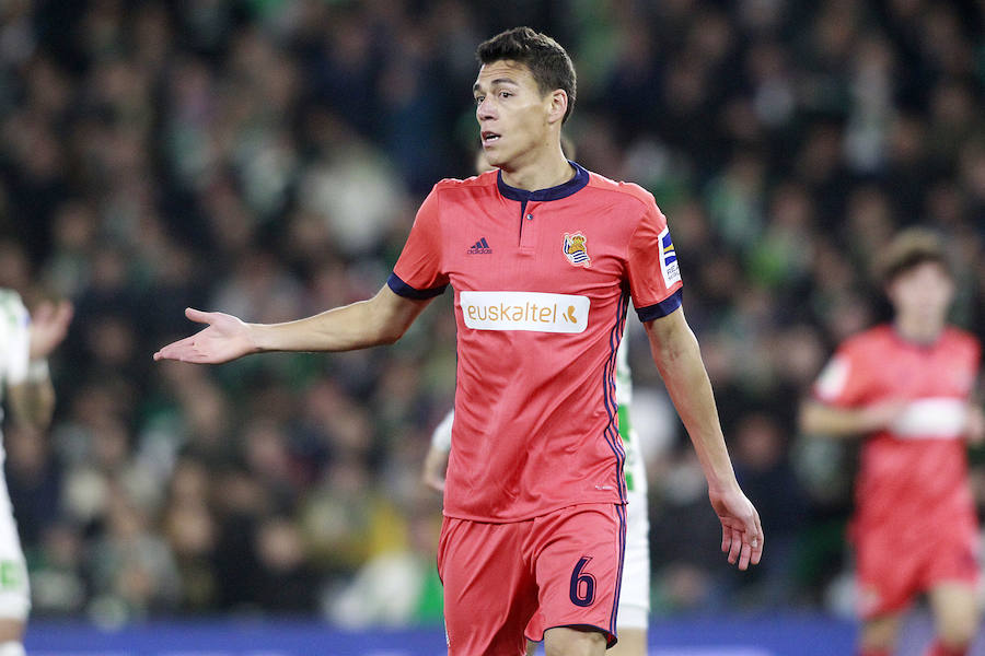 Moyá ha sido uno de los protagonistas del Betis - Real Sociedad con su debut como portero txuri-urdin