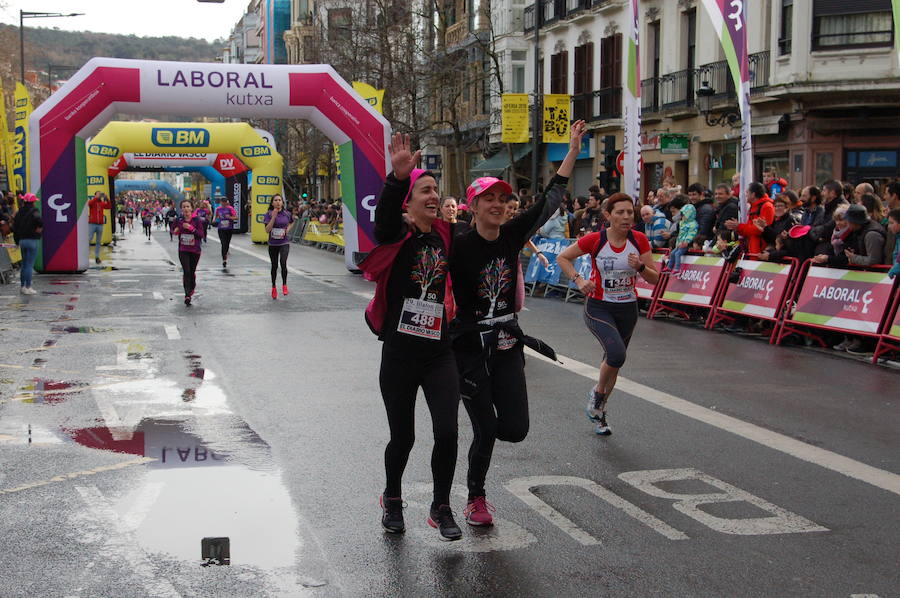 Una edición más la Lilatón resultó todo un éxito de participación con más de 6.050 inscritas de las cuales 5.240 tomaron la salida, 439 más que en 2017. Entre todas estas batalladoras mujeres se adjudicó la Txapela-Lilatón la donostiarra del Atlético SS Lorea Ayala que utilizó sus mejores armas de mediofondista para ganar la prueba en 18:07.