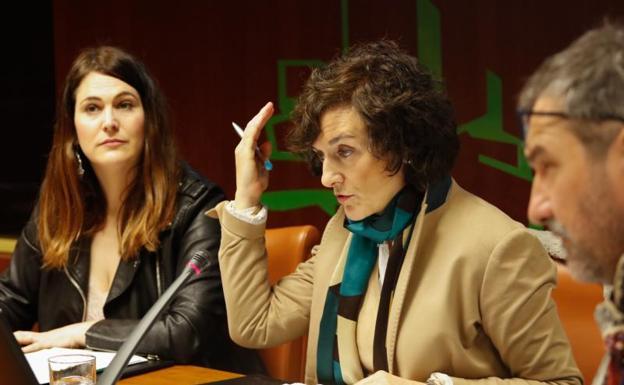 La directora general de EiTB, Maite Iturbe, durante su comparecencia en el Parlamento vasco