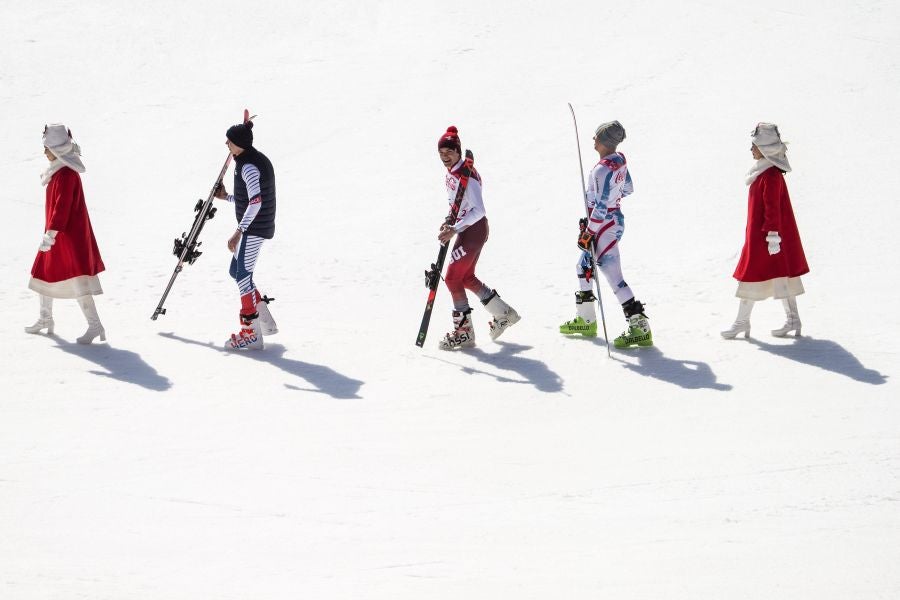 Este fin de semana ha habido pruebas de hockey hielo, curling, snowboard y esquí de fondo. 