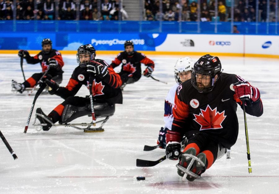Este fin de semana ha habido pruebas de hockey hielo, curling, snowboard y esquí de fondo. 