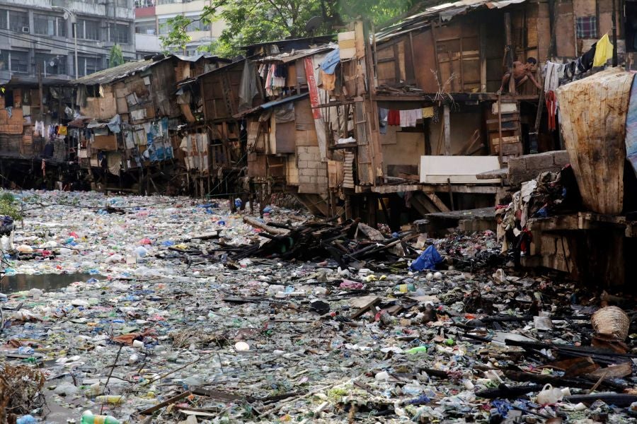 Filipinas es, según Greenpeace, el tercer país asiático que más residuos plásticos arroja a los océanos. Este 14 de marzo se celebra el Día Mundial de Acción en Defensa de los Ríos y en Contra de la Represas, fundado en Brasil en 1997.