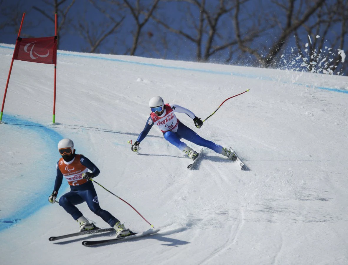 El esquiador donostiarra y su guía Miguel Galindo logran su primer metal en los Juegos Paralímpicos de PyeongChang