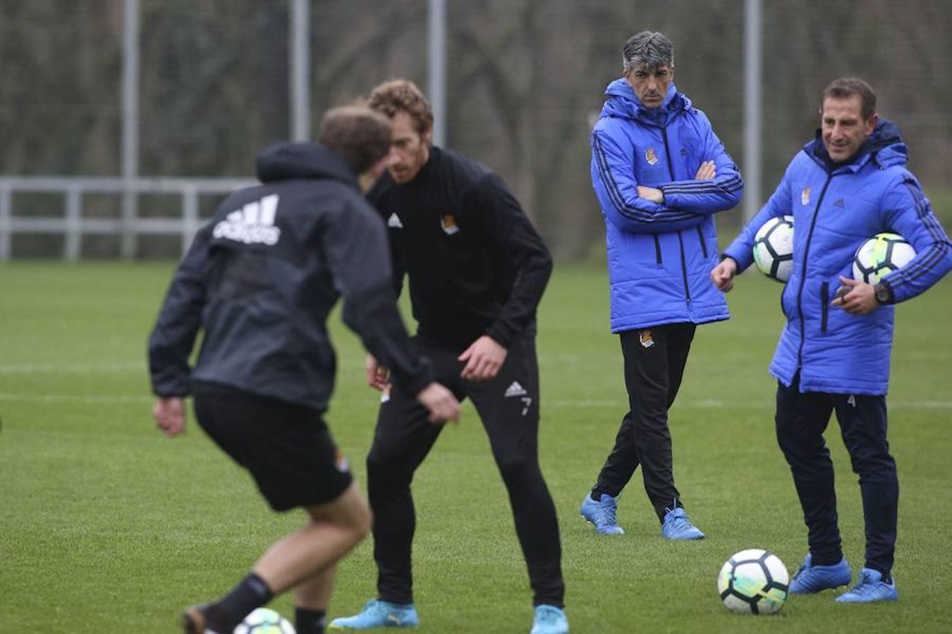 Eusebio y Loren han acudido a las instalaciones antes de la sesión para despedirse de la plantilla