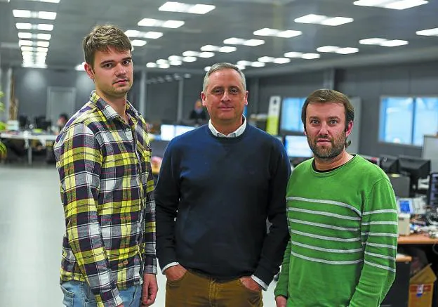 Los promotores del proyecto 'Retinal' en el centro de Innovación Empresarial del Grupo Ulma.
