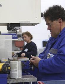 Imagen secundaria 2 - Trabajadores de la empresa