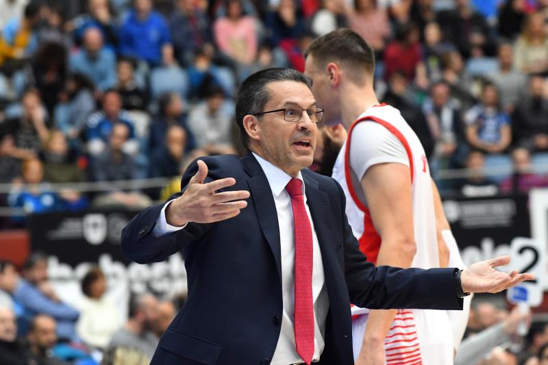 El Baskonia se lleva la victoria, 72-84. Los alaveses hacen valer su calidad para imponerse a un Gipuzkoa Basket que brilló en la primera mitad pero que tuvo que hincar la rodilla ante un rival superior.