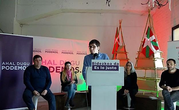 Acto de Podemos Euskadi con Lander Martínez. 