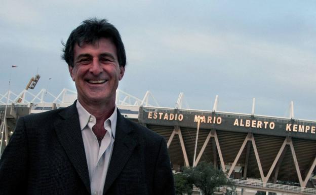 Mario Alberto Kempes, gran artífice del Mundial ganado por Argentina en 1978. 