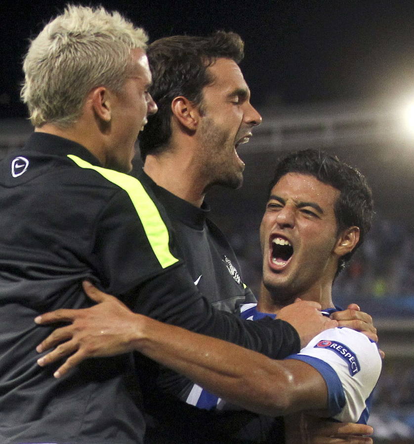 Griezmann, Prieto y Vela celebran un tanto frente al Olympique de Lyon que dio el pase a la Champions (2013): 