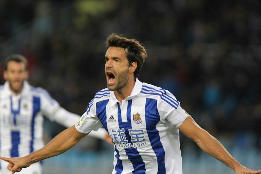 Prieto celebra un importante gol en Liga frente al Sevilla en 2015.