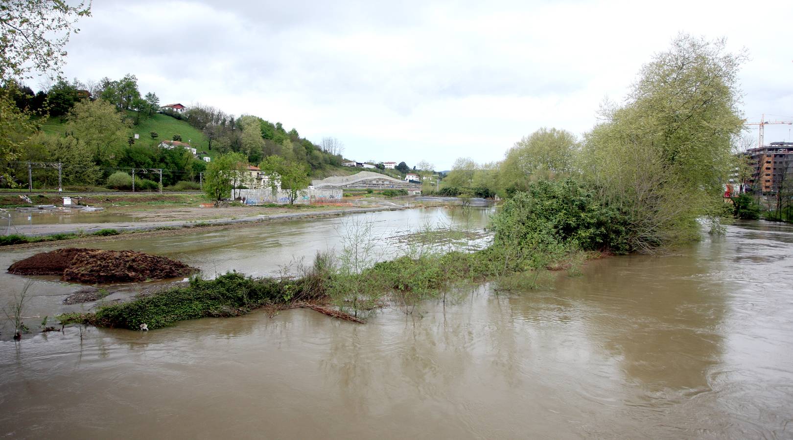 Tras la delicada situación que se vivió con los ríos en Gipuzkoa el miércoles, así han estado el jueves. 