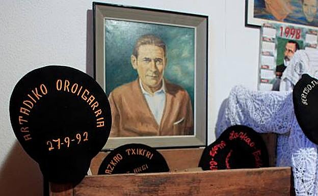 Bizi-bizirik jarraitzen du Lazkao Txikiren memoriak Lazkaomendi bailarako Abaliñe baserrian.