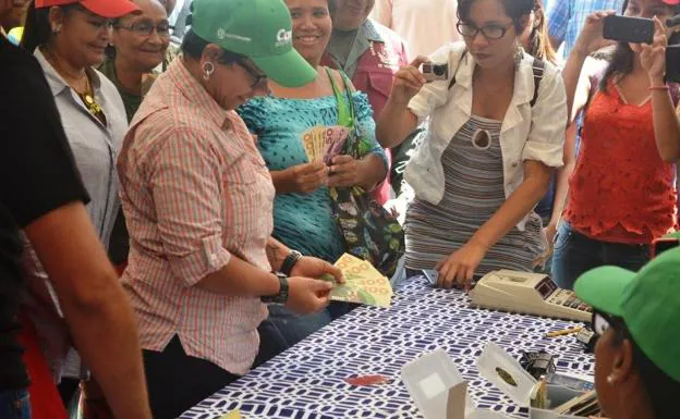 La Alcaldía de Caracas lanza una moneda propia para la compra de alimentos