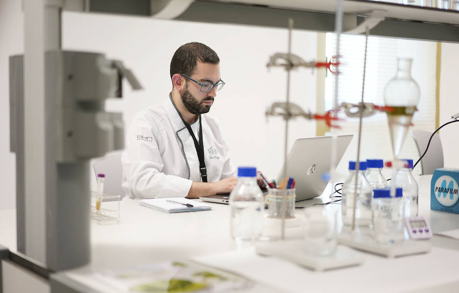 La investigación para la salud y la sostenibilidad, la innovación o el emprendizaje son ya parte integral de la gastronomía, tanto que el Basque Culinary Center ha pasado a integrar la Red Vasca de Ciencia, Tenología e Innovación.