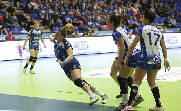 Las jugadoras del Bera Bera sufrieron para alcanzar la semifinal. 