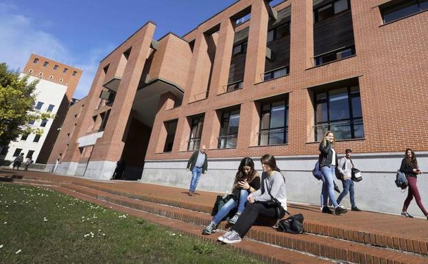 UPV/EHU: Pocos cambios en las plazas de los grados de la UPV para el próximo curso