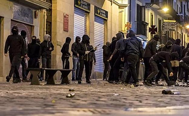 Los incidentes se produjeron en Pamplona el 11 de marzo del pasado año.