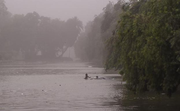 Al menos 73 muertos y 140 heridos por tormentas en el norte de la India