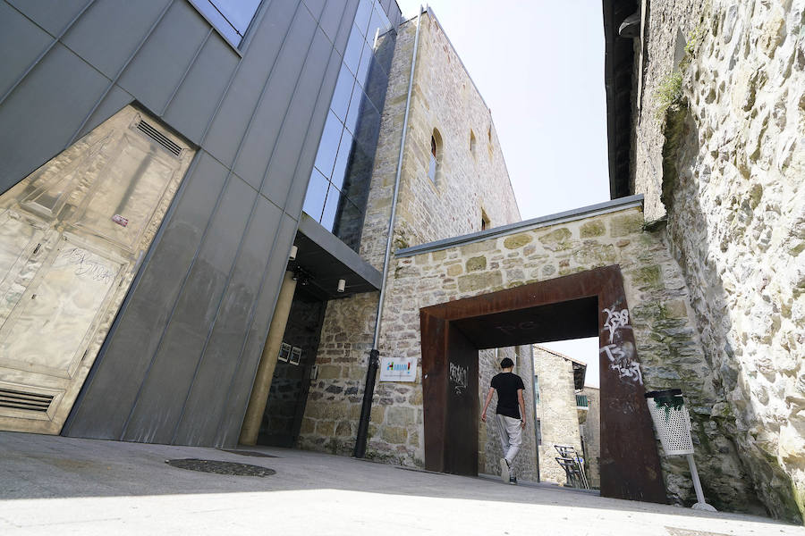 Los municipios de la bahía de Pasaia se benefician de ayudas forales que permiten acometer mejoras urbanísticas y crear nuevos equipamientos. La Diputación y las localidades implicadas han firmado un nuevo convenio que suma 8,4 millones en cuatro años