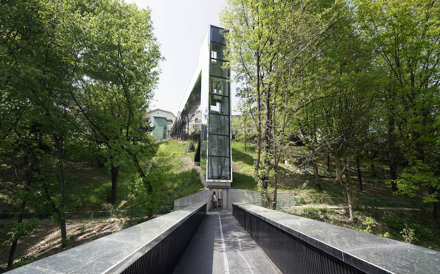 Los municipios de la bahía de Pasaia se benefician de ayudas forales que permiten acometer mejoras urbanísticas y crear nuevos equipamientos. La Diputación y las localidades implicadas han firmado un nuevo convenio que suma 8,4 millones en cuatro años