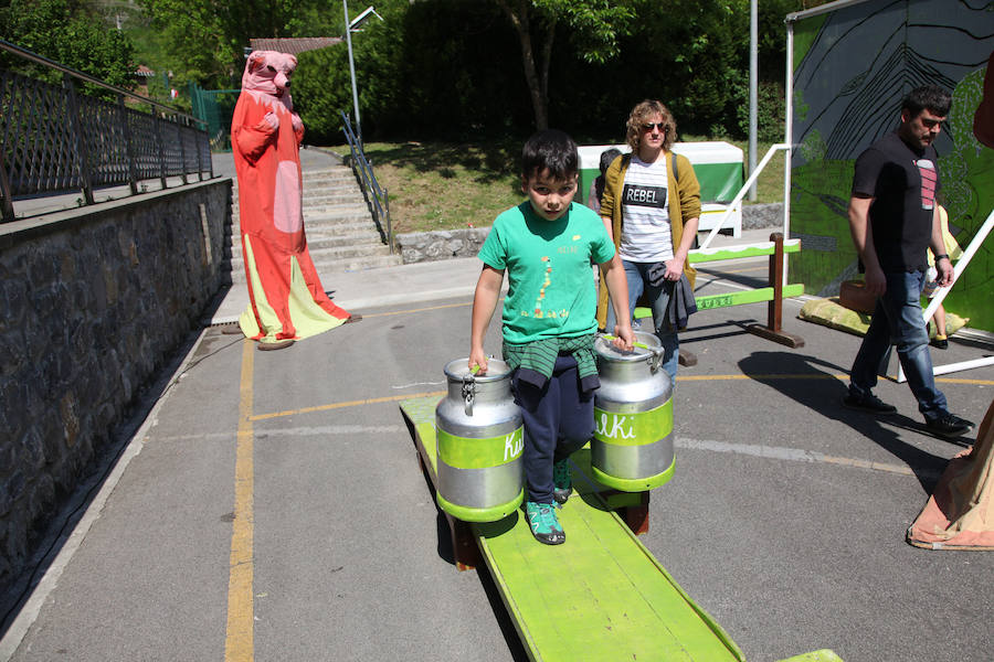 Idiazabal ha vivido este domingo una nueva edición de la Feria del Queso Vasco.