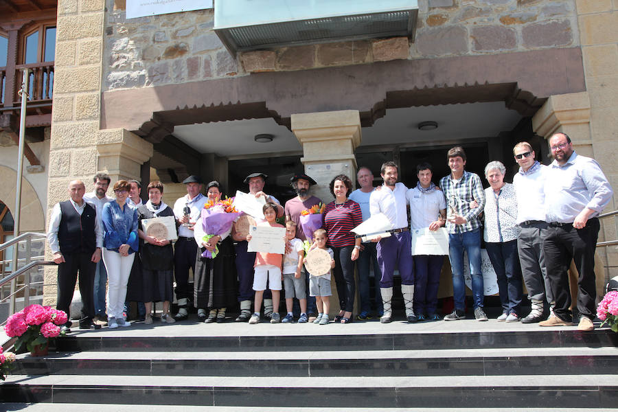 Idiazabal ha vivido este domingo una nueva edición de la Feria del Queso Vasco.
