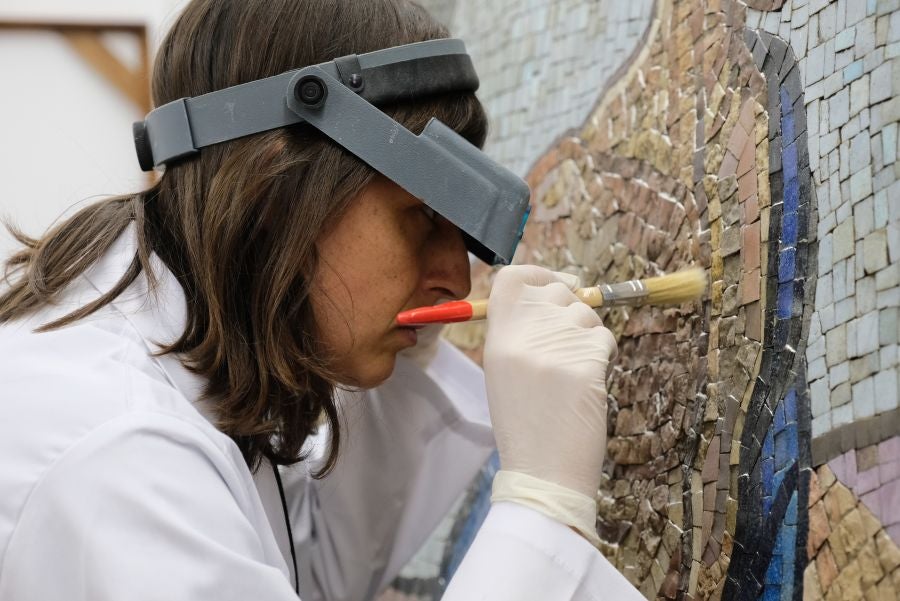 El museo recibe en depósito de la Colección BBVA 'El sembrador', cuya puesta a punto se realizará ante el público a partir del próximo martes