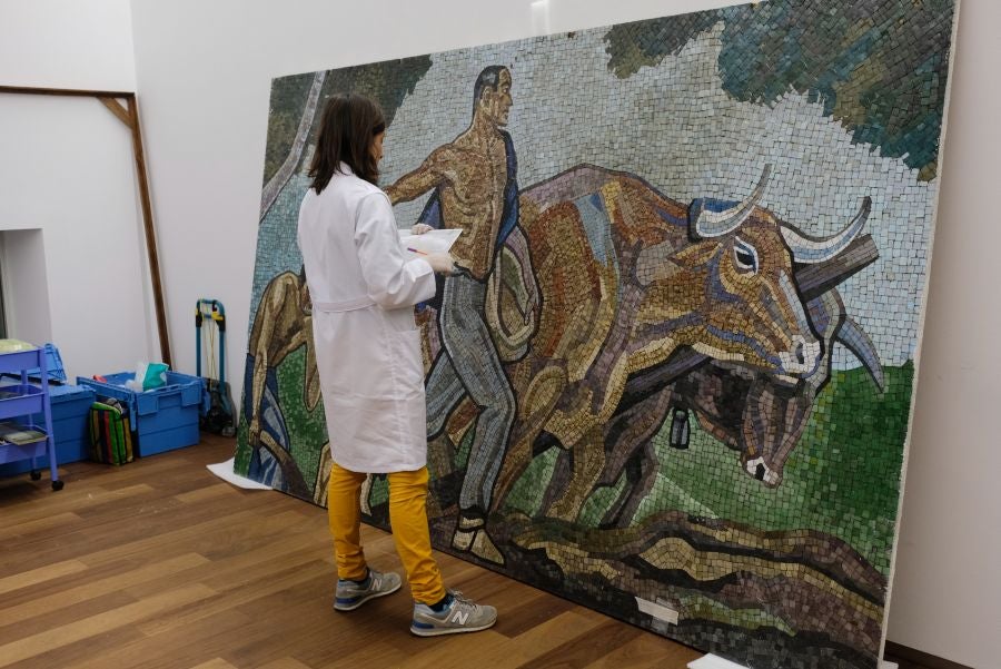 El museo recibe en depósito de la Colección BBVA 'El sembrador', cuya puesta a punto se realizará ante el público a partir del próximo martes