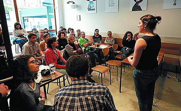 Una de las ponencias de la edición pasada en Donostia.