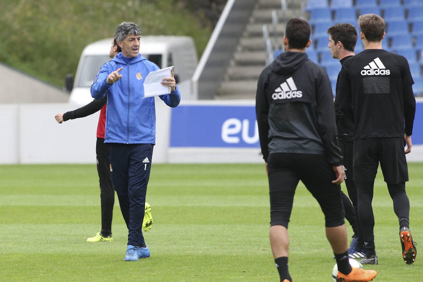 El equipo txuri-urdin se ha ejercitado con la baja de Héctor Moreno y la novedad de Le Normand 