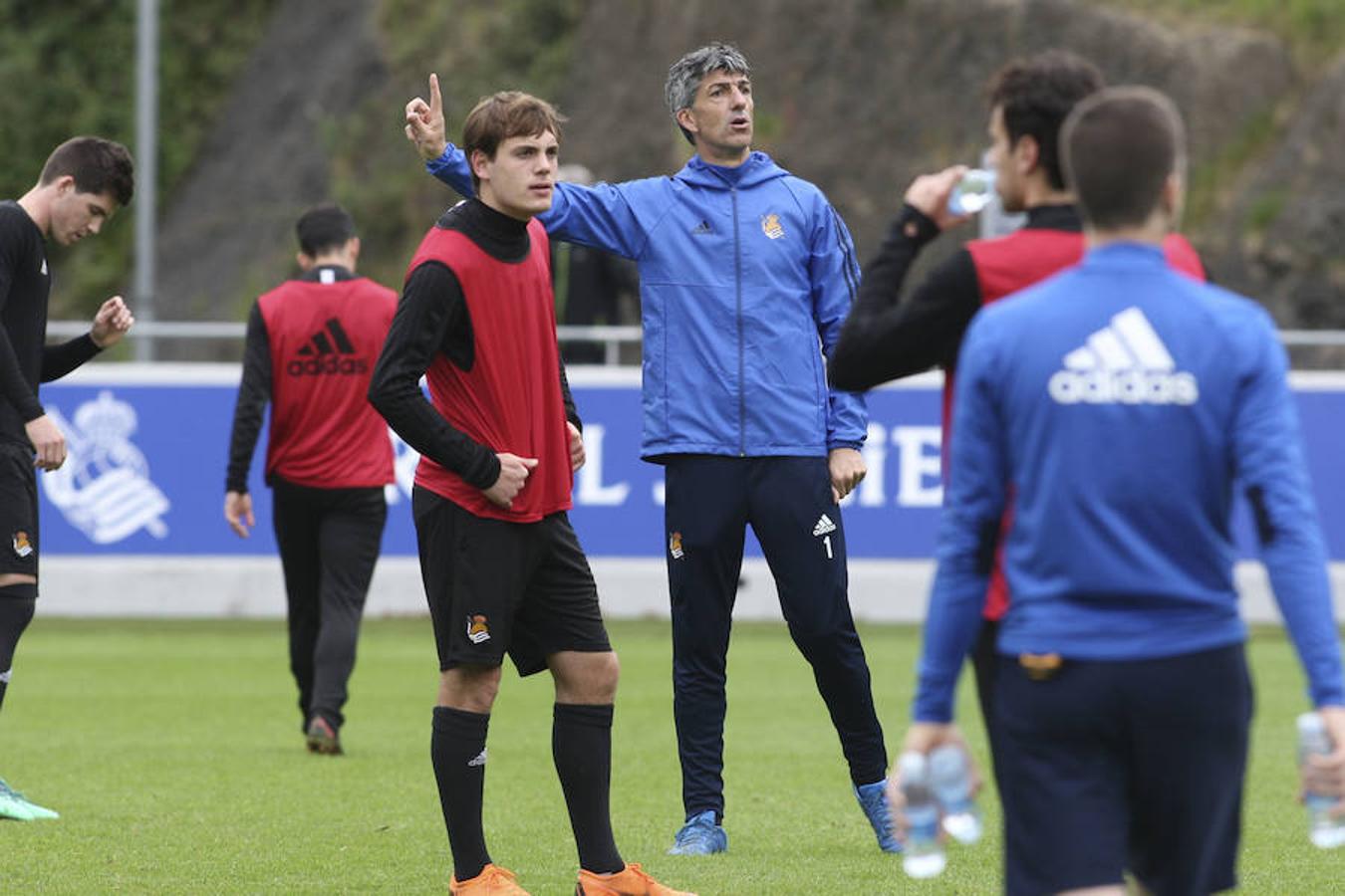 El equipo txuri-urdin se ha ejercitado con la baja de Héctor Moreno y la novedad de Le Normand 