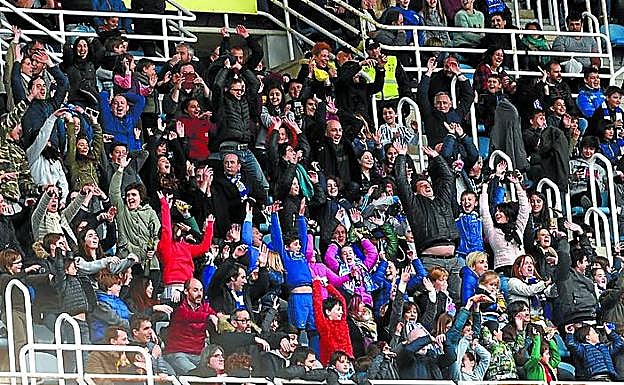 21.504 aficionados asistieron al derbi femenino en Anoeta. 