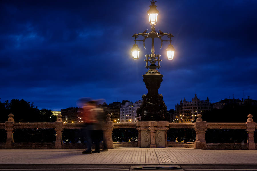 Así luce la iluminación nocturna en la capital guipuzcoana