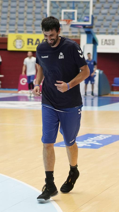 El jugador Asier de la Iglesia, que padece esclerosis múltiple, jugará este domingo en ACB con el Gipuzkoa Basket.