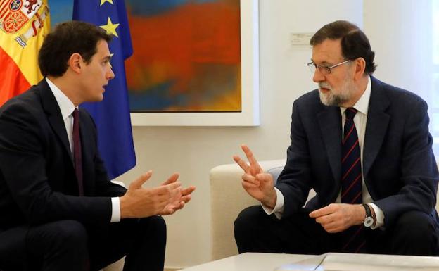 Rivera eta Rajoy, aste honetan, adiskidetze bidean.
