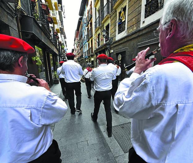 Concierto de percusión del miércoles, la artista Izaro, Arimaz actuará hoy en el debut de su ópera y mañana se celebrará el quinto MusikHerria. 