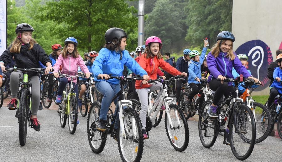 Gipuzkoa vive hoy y mañana sobre dos ruedas de la mano de la segunda feria Bicibizi, que desplegará un intenso programa de actividades, recorridos, talleres y actuaciones con la bicicleta como argumento.