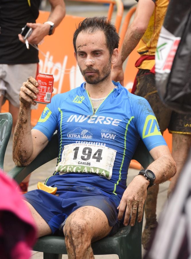 El joven suizo Rémi Bonnet (23 años) se ha impuesto en la categoría masculina de la Zegama-Aizkorri tras completar la prueba en 3:53:57.