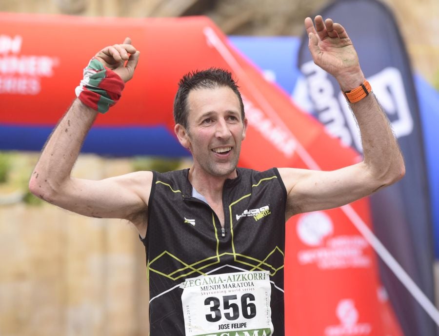 El joven suizo Rémi Bonnet (23 años) se ha impuesto en la categoría masculina de la Zegama-Aizkorri tras completar la prueba en 3:53:57.