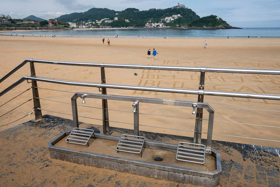 Las playas calientan motores. En tres días, la temporada de verano echa andar. Al menos en Donostia y Zarautz. El sábado lo hará en Orio y en los restantes arenales guipuzcoanos la actividad no empezará hasta el día 15 ó 16. Y desde ahí, hasta septiembre sin parar, Las playas abren una nueva campaña pero el verano todavía tardará en llegar. Los pronósticos para los primeros días de la temporada no son precisamente muy favorables.